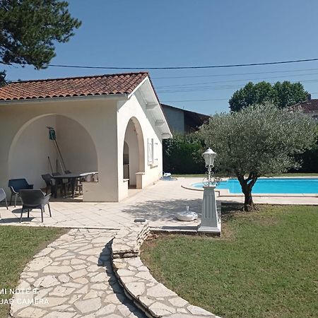Sainte-Livrade-sur-Lot La Maison Basque מראה חיצוני תמונה