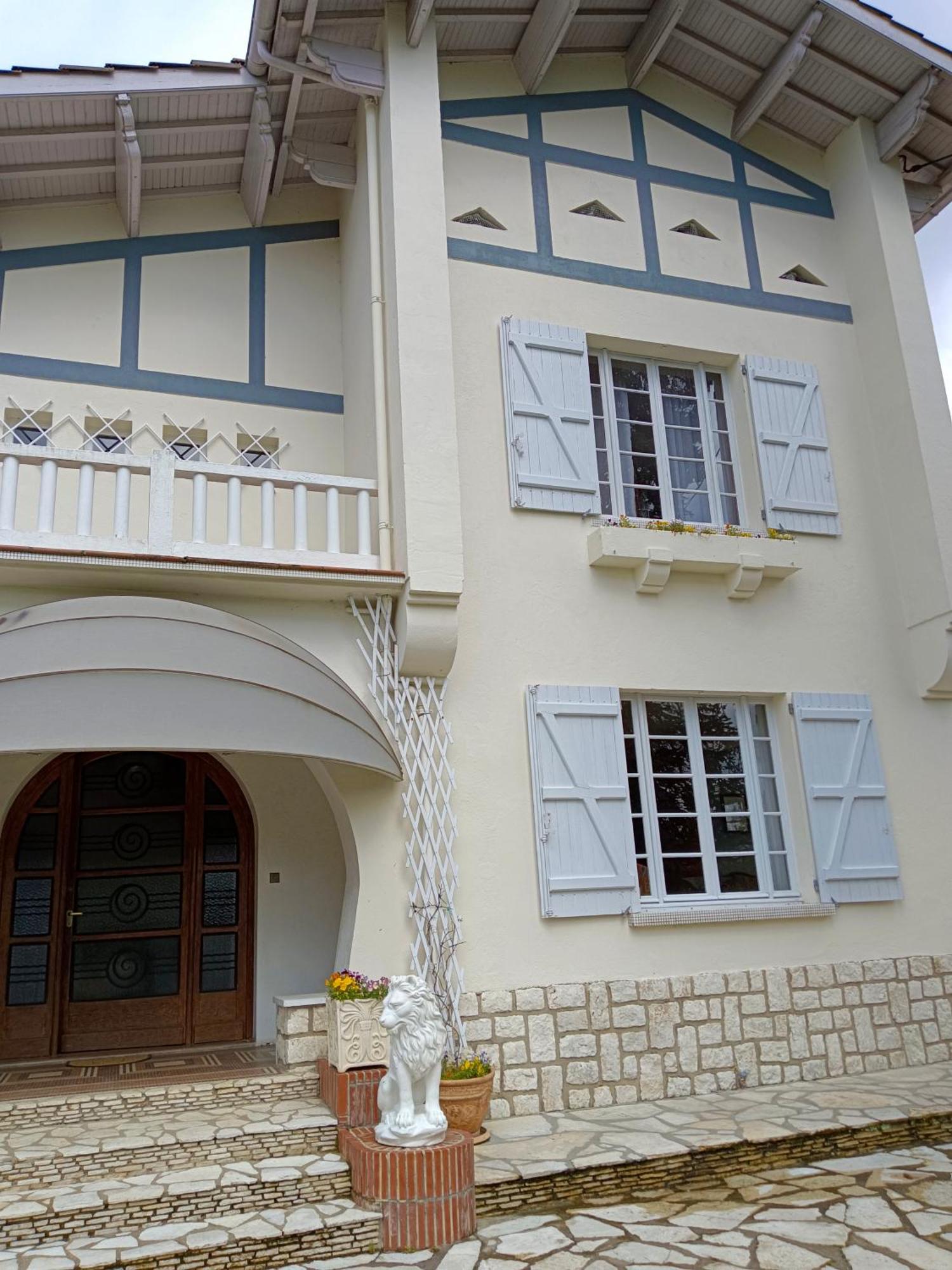 Sainte-Livrade-sur-Lot La Maison Basque מראה חיצוני תמונה
