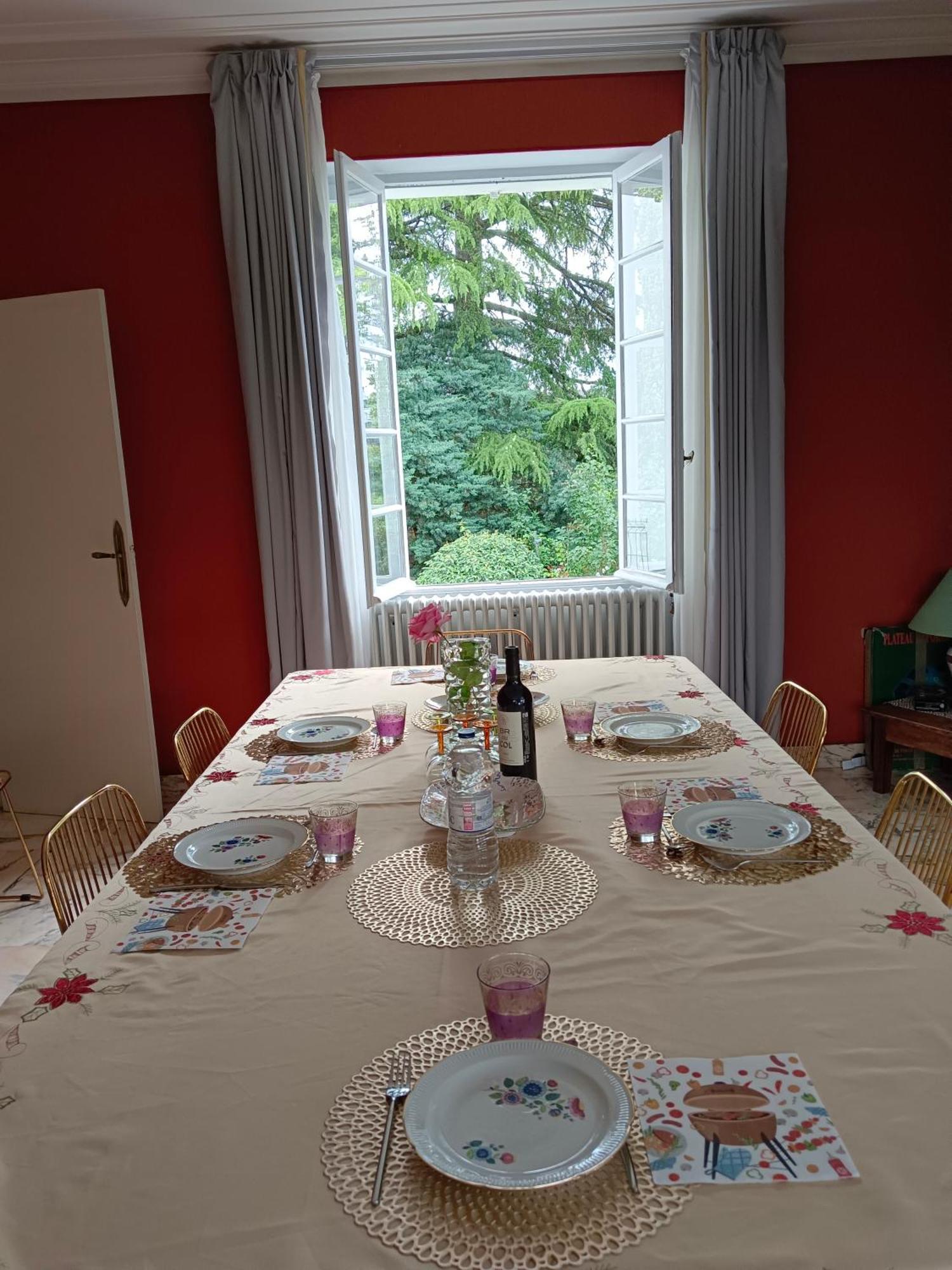 Sainte-Livrade-sur-Lot La Maison Basque מראה חיצוני תמונה